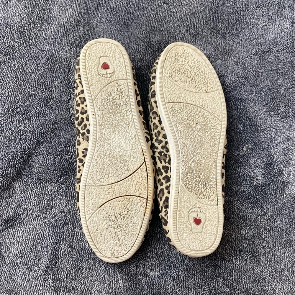 BOBS Leopard Print Women's Slip-On Shoes Size 9 - Picture 7 of 7